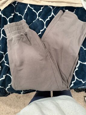 Cozy Elastic-Waist Sweatpants - Taupe